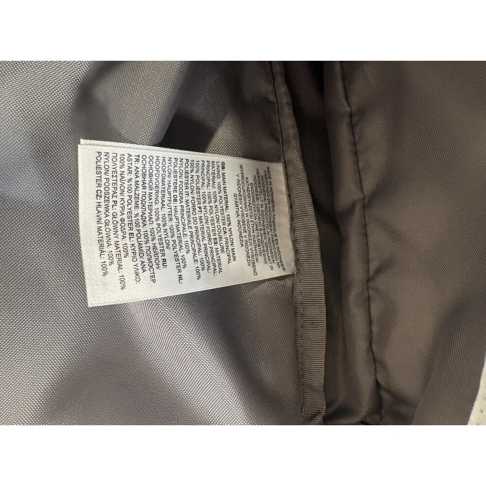 The North Face Berkeley Field Bag Black Shoulder Bag Zip Closure Outdoor